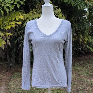 Nike V Neck  Women's Long Sleeve Top Medium